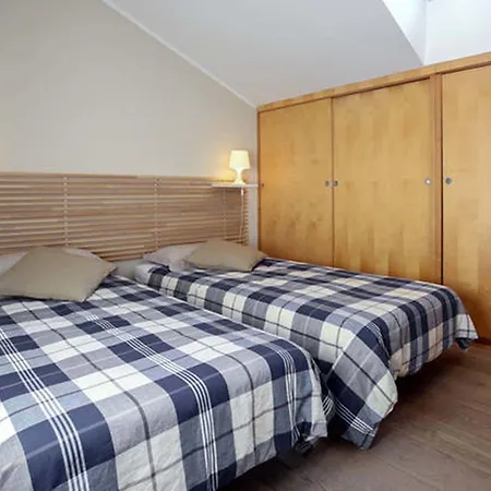 Couette-café Portanova 4*