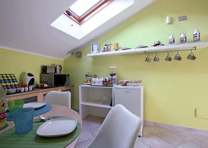 Couette-café Portanova 4*